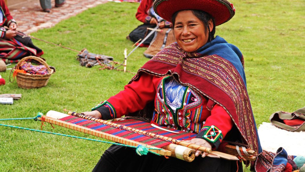 Internal Tourism Peru Chinchero-Woman