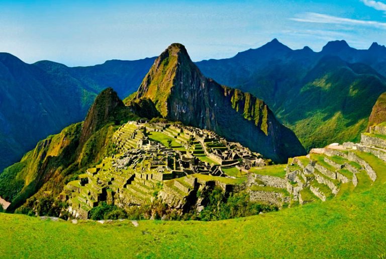 10-Day Peru Tour: Machu Picchu to Amazon Rainforest